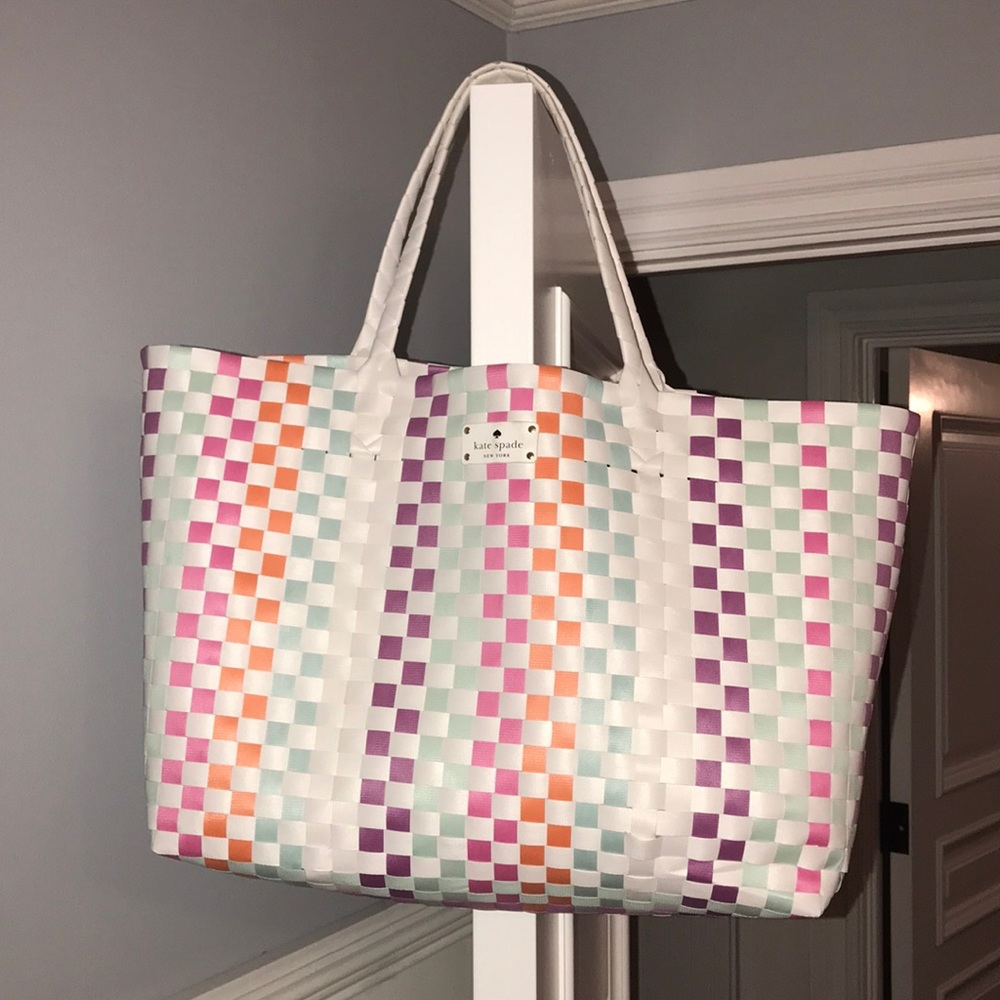 Kate Spade Tote - Picture 3 of 4